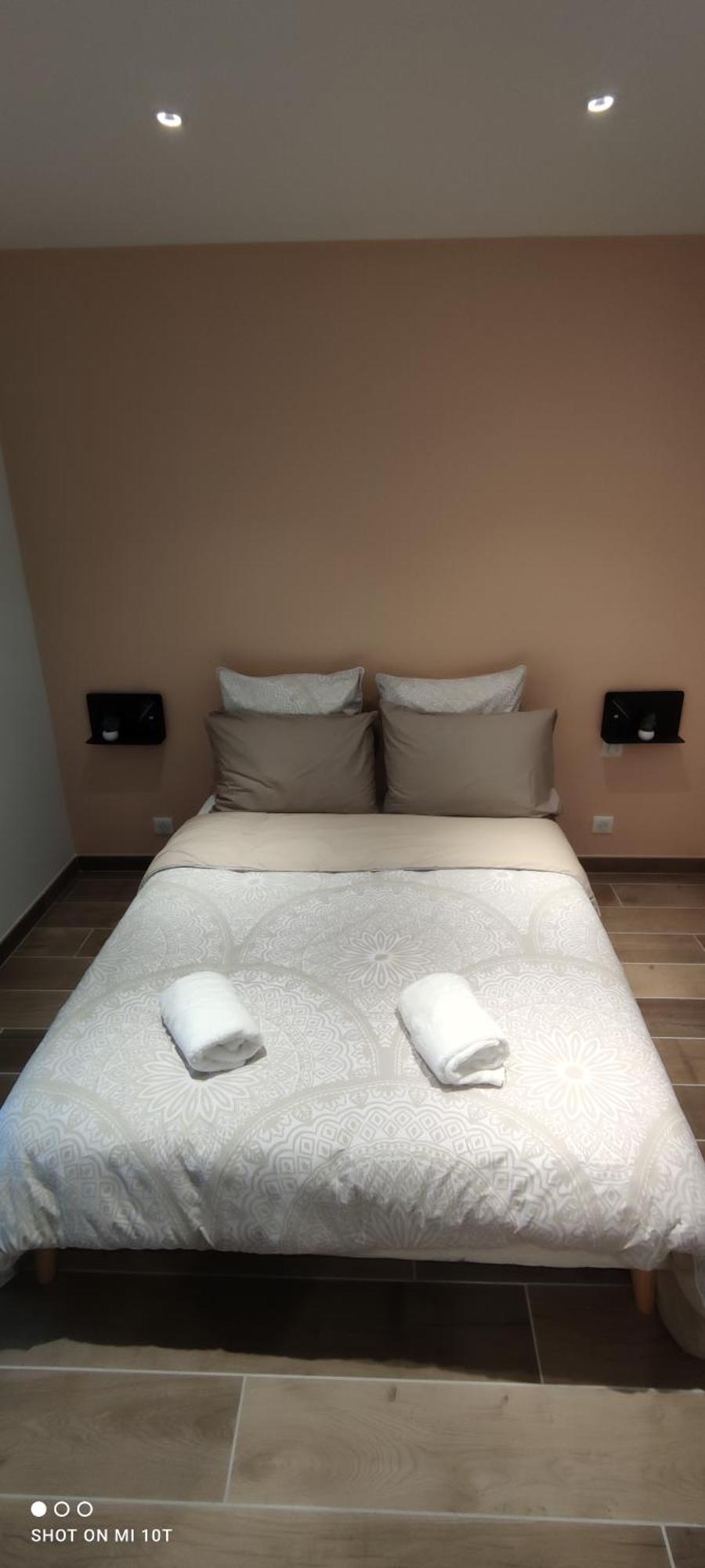 Les Suites Du Relais Saint-Martin-d'Ablois Luaran gambar